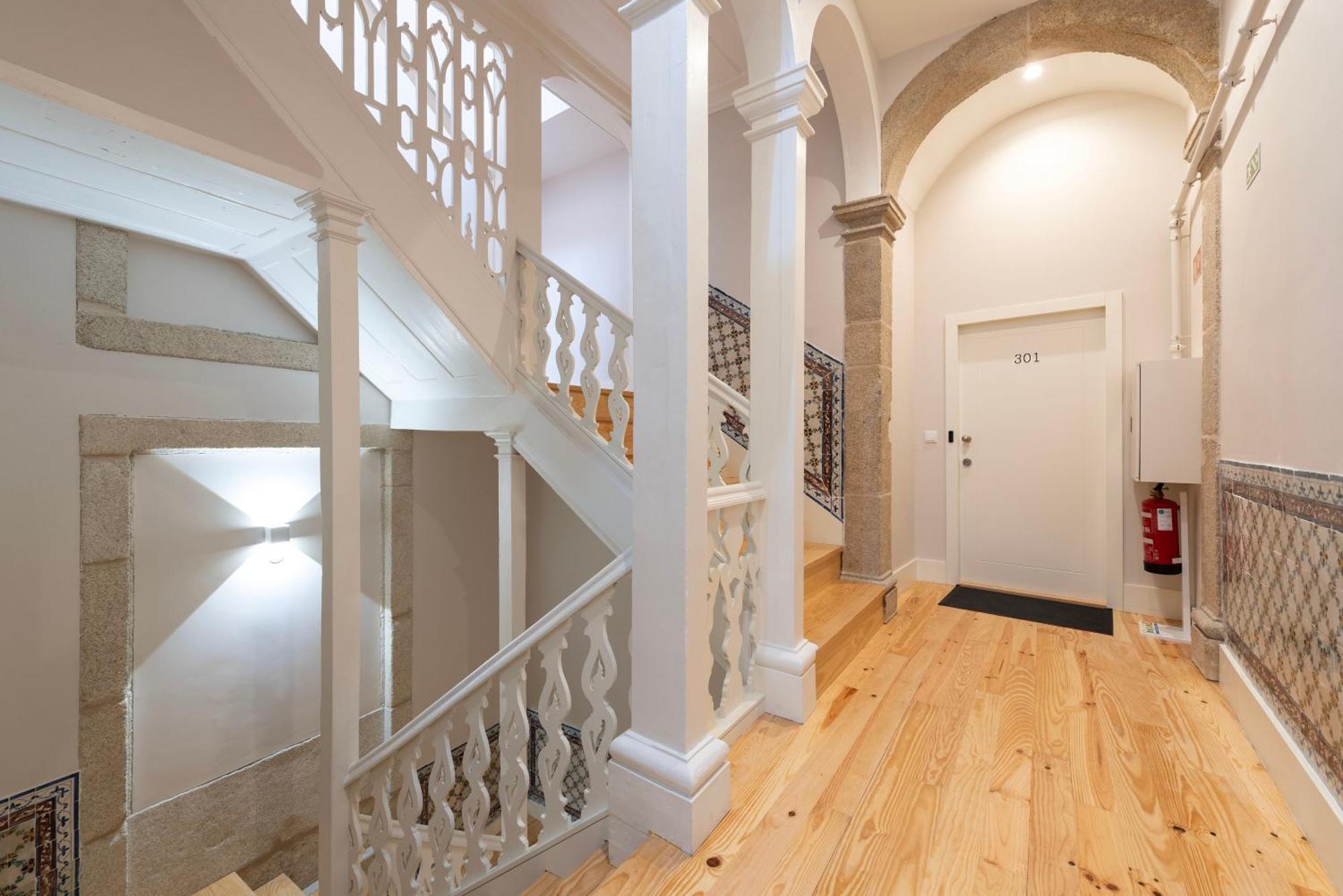 Ando Living - Flores House Appartement